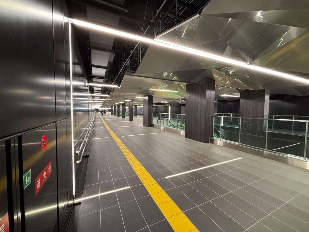 夢洲駅03